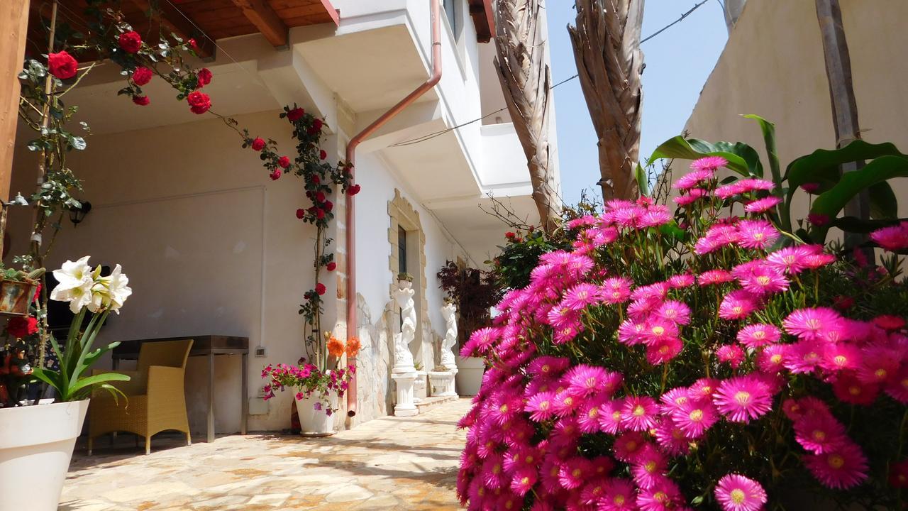 Villa Raggio Di Sole Parcheggio Privato Porto Cesareo Exteriör bild